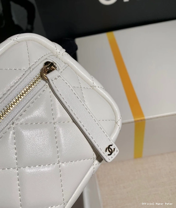 HyperPeter WITH HANDLE CHANEL CHANELUTCH 0812
